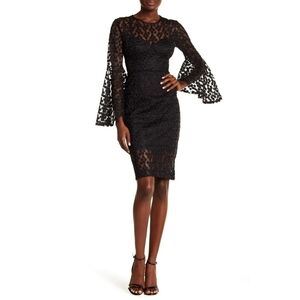 NWT Alexia Ardmor Black Crochet Lace Bell Sleeve Midi Dress Size 2